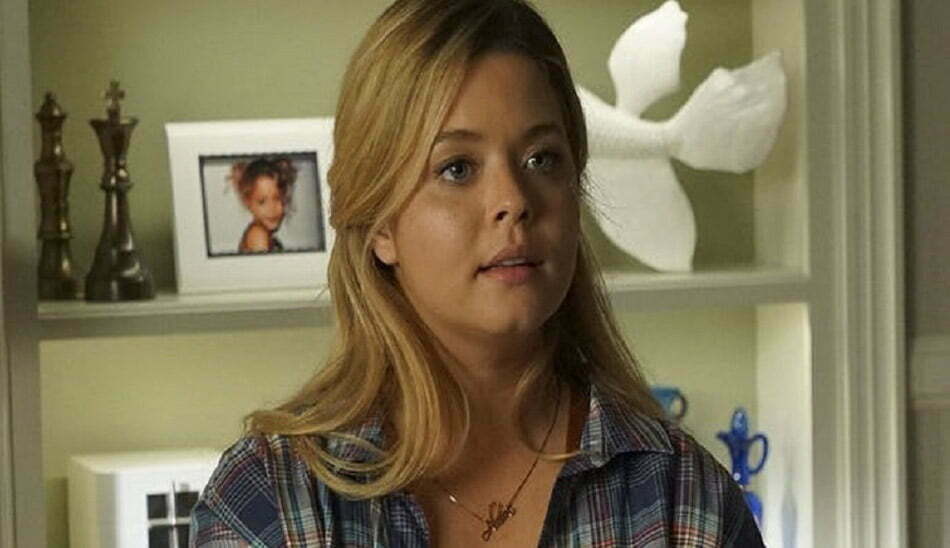 Pretty Little Liars: The Perfectionists