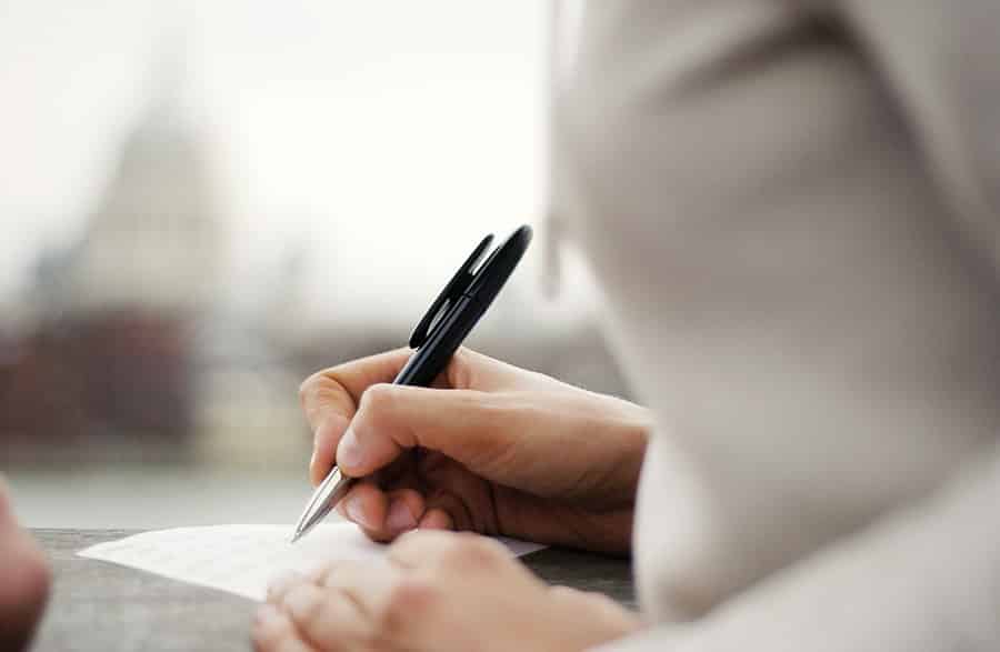 فواید مطالعه کردن / writing book