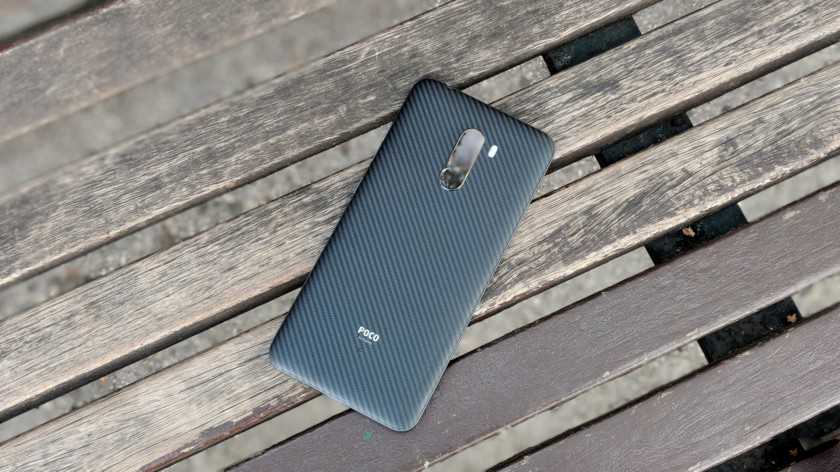 پوکوفون F1