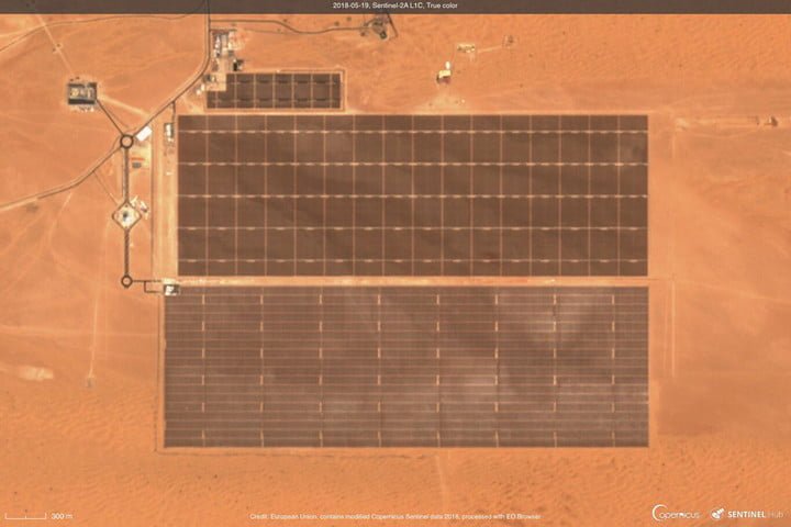 solar farms/مزرعه خورشیدی