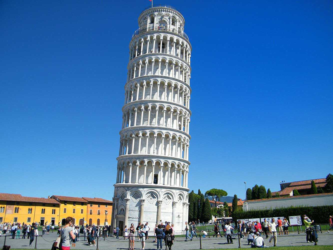 برج کج پیزا / Leaning Tower of Pisa