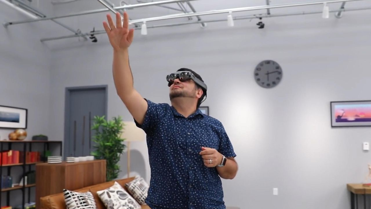 واقعیت افزوده - Augmented Reality