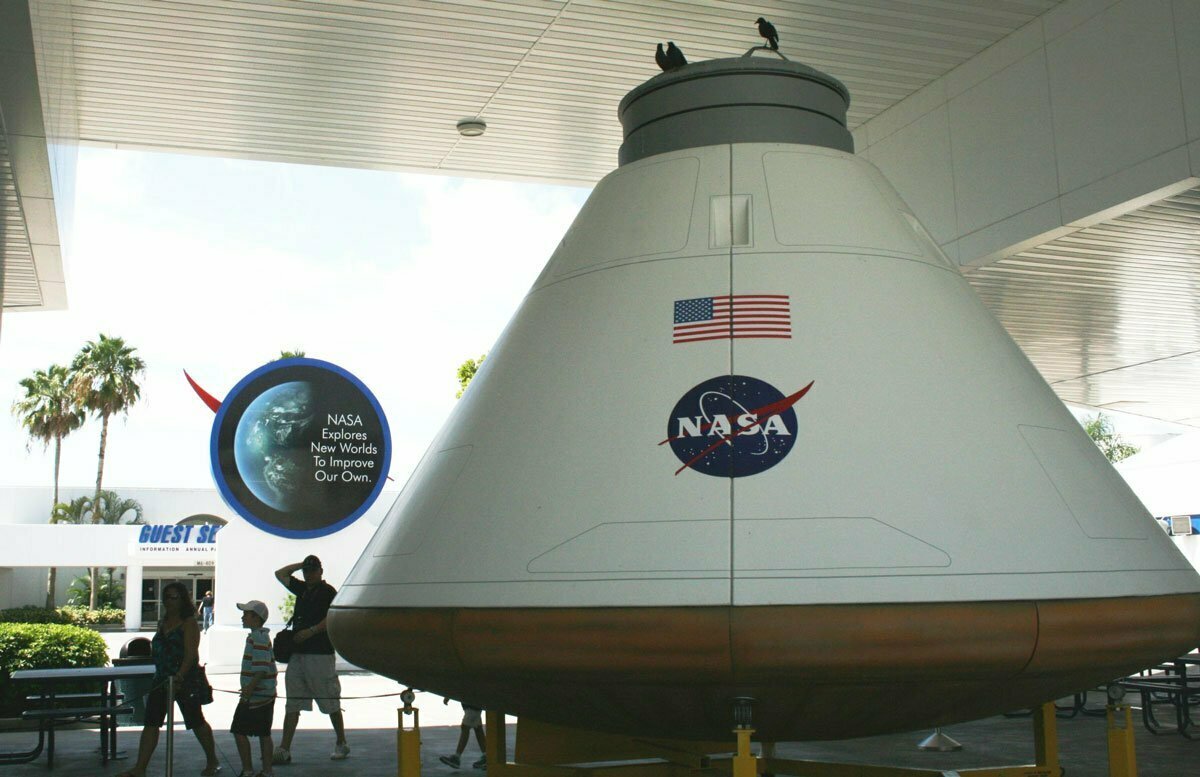 Mockup of Orion capsule / ماکت کپسول اوریون