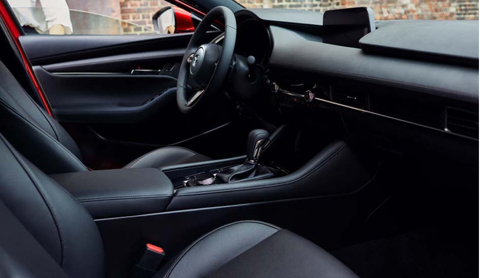 کابین مزدا 3 / mazda 3 cabin