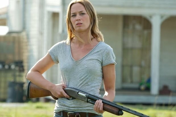 امیلی بلانت در فیلم looper emily blunt