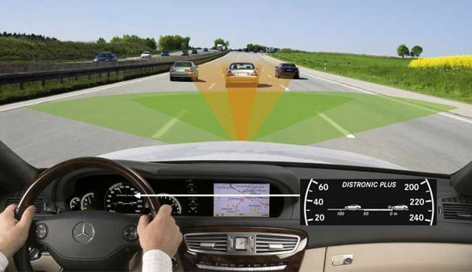 ترمز خودکار اضطراری (Automatic Emergency Braking)