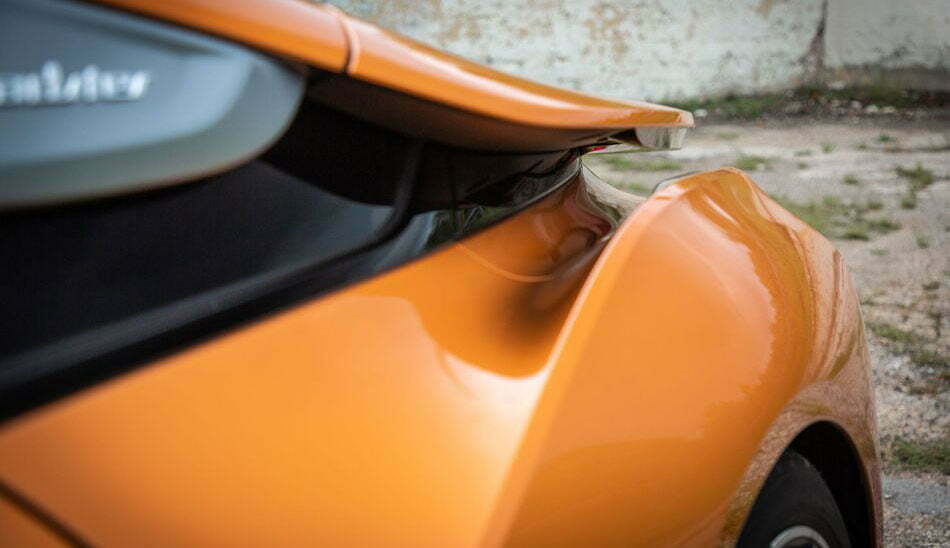 BMW i8 Roadster / بی ام و i8 رودستر