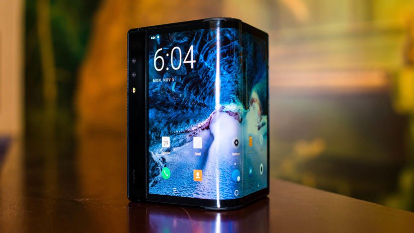 Foldable phone/گوشی تاشو