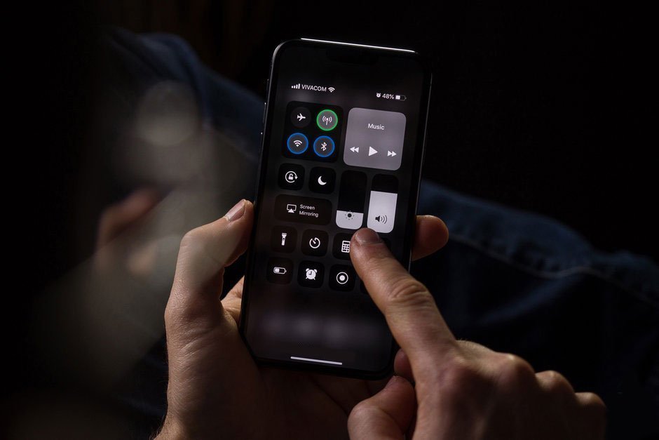 حالت شب در آی او اس 13 / Dark Mode in IOS 13