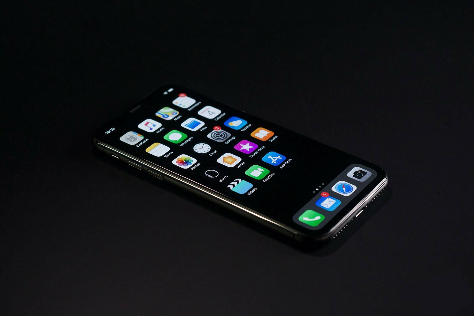 حالت شب در آی او اس 13 / Dark Mode in IOS 13