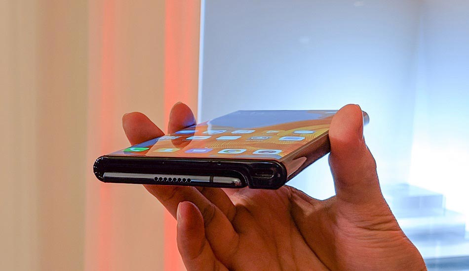 گوشی تاشو 5G هواوی میت ایکس / Huawei Mate X foldable phone