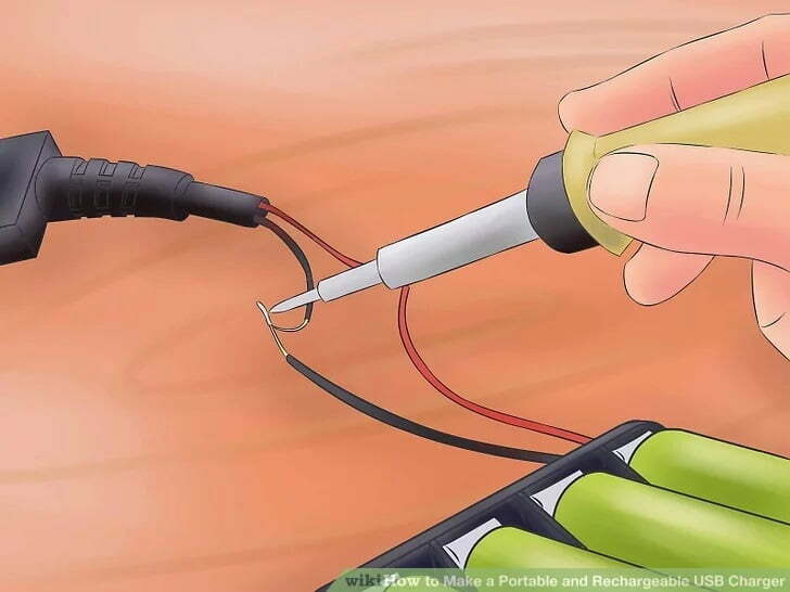 How to Make a Portable and Rechargeable USB Charger / آموزش ساخت پاوربانک ساده