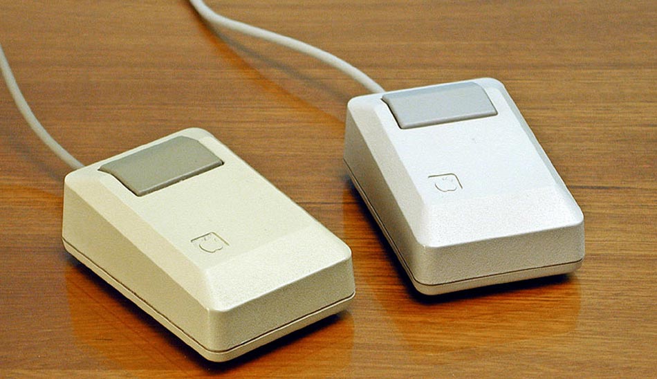 apple first mouse/ اولین موس اپل