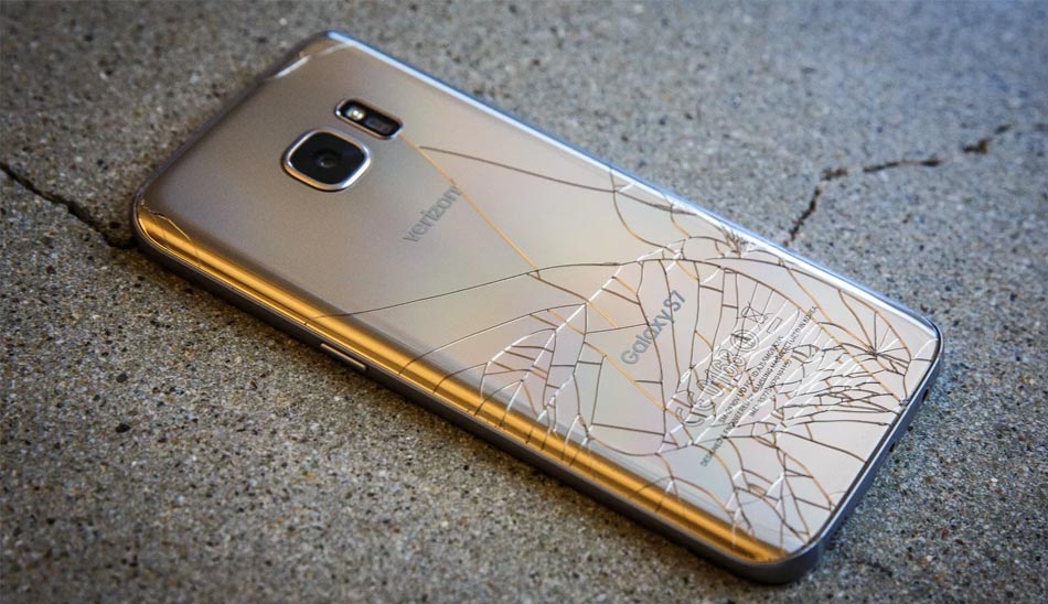 گوشی بدون کاور/ گوشی بدون قاب/گوشی آسیب دیده /damage-phone
