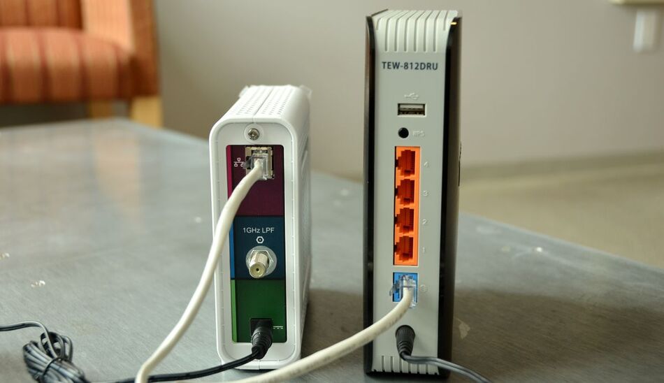 router and modem/روتر و مودم
