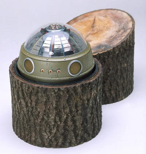 Tree stump listening device / جاسوسی کنده درخت