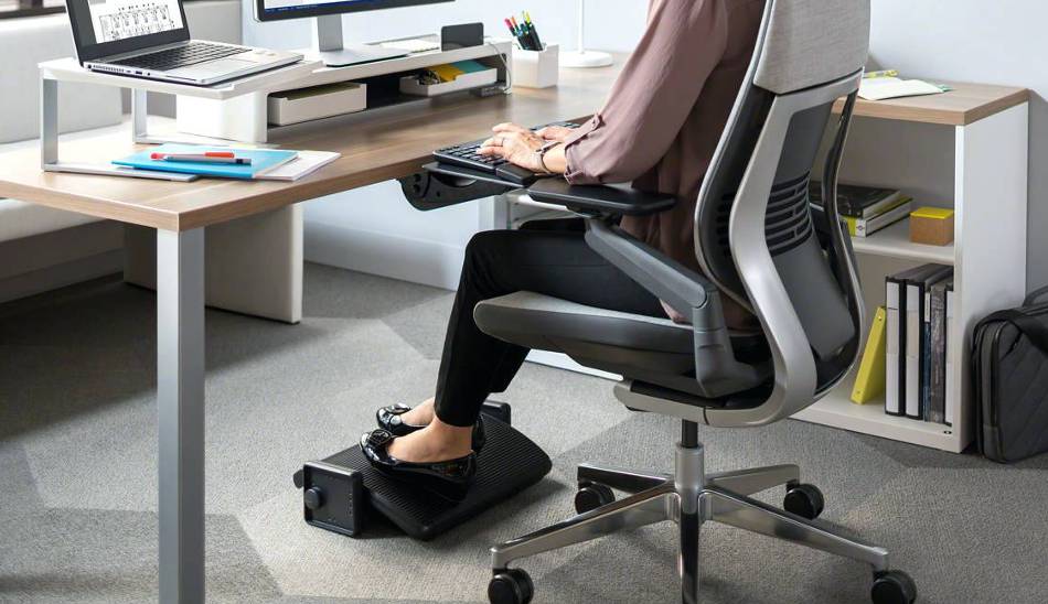 ergonomic- chair-position / ارگونومی نشستن پشت میز کامپیوتر