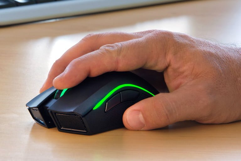 موس ریزر / razer-mamba-hero