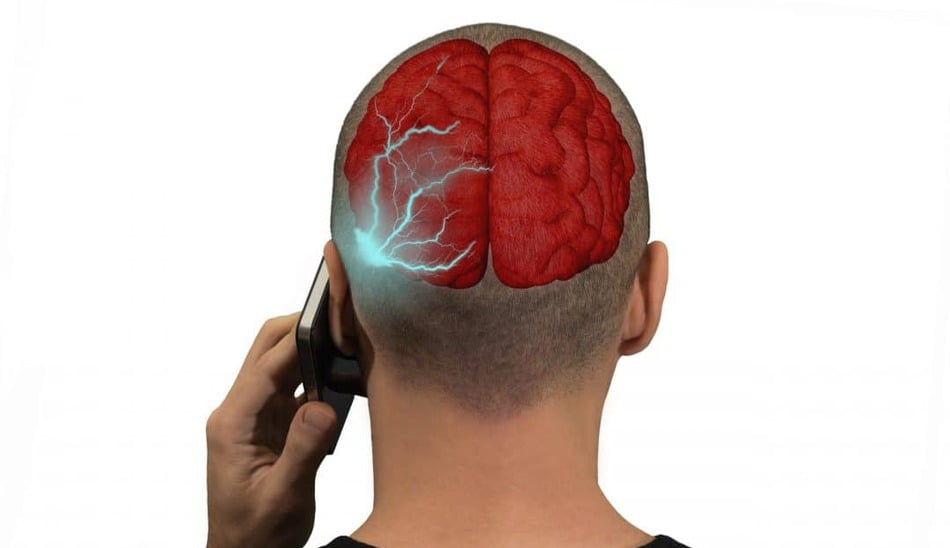 sleeping next to phone/ عوارض خوابیدن کنار گوشی موبایل