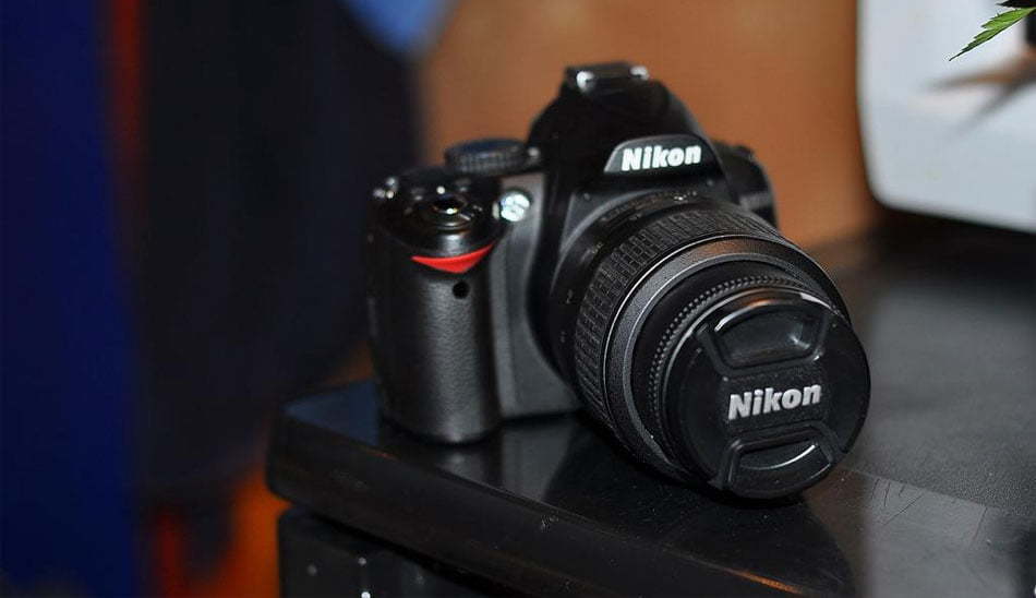 / nikon-D3000 / نیکون D3000 / بهترین دوربین dslr برای فیلمبرداری / بهترین دوربین dslr برای مبتدی ها / دوربین DSLR نیکون