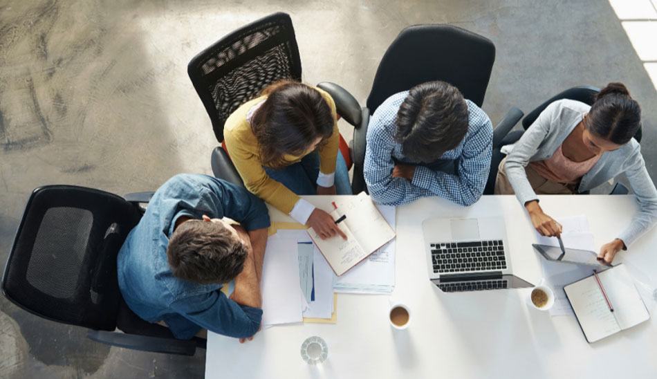 Engaging Employees / راهکارهای ایجاد انگیزه در کارکنان