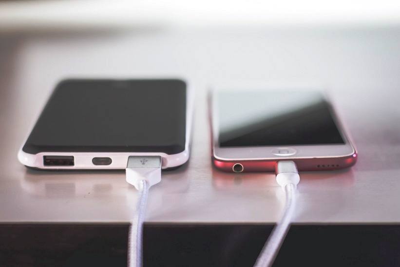 charging / استفاده از فست شارژ برای گوشی معمولی