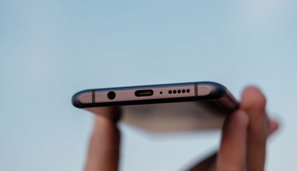 mi-note-10-headphone-jack/ مقایسه می نوت 10 با گلکسی نوت 10 پلاس