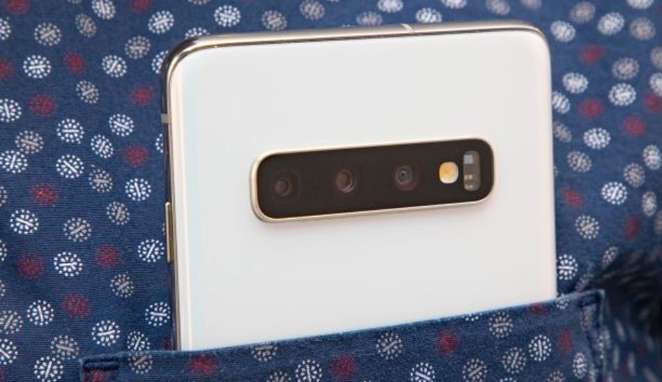 s10-rear-camera/ مقایسه گوشی سامسونگ s10 با گوشی سامسونگ s10 لایت