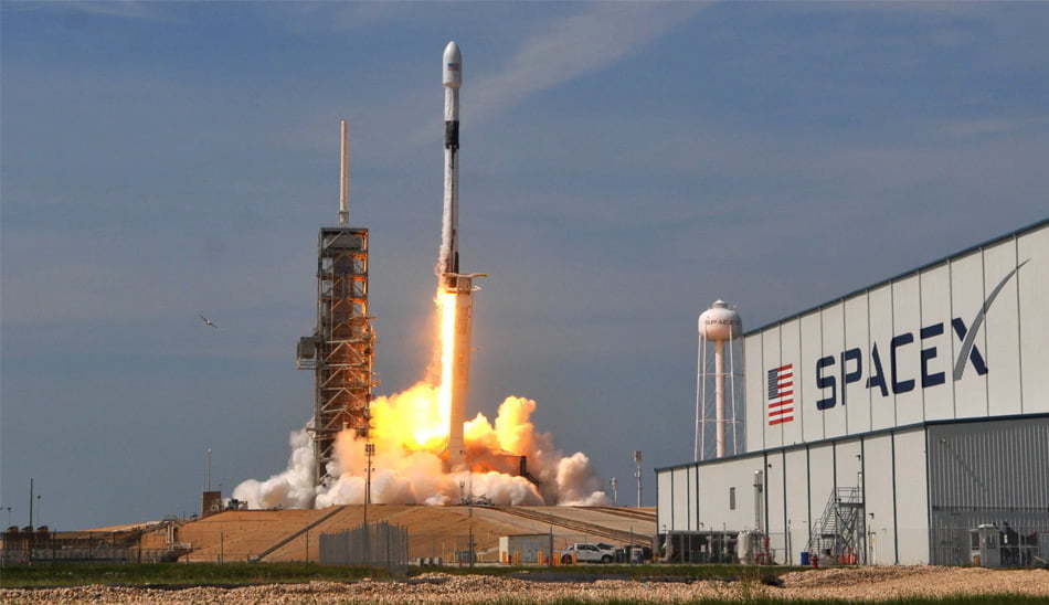 spacex-company / شرکت فناوریهای اکتشاف فضایی/ falcon heavy