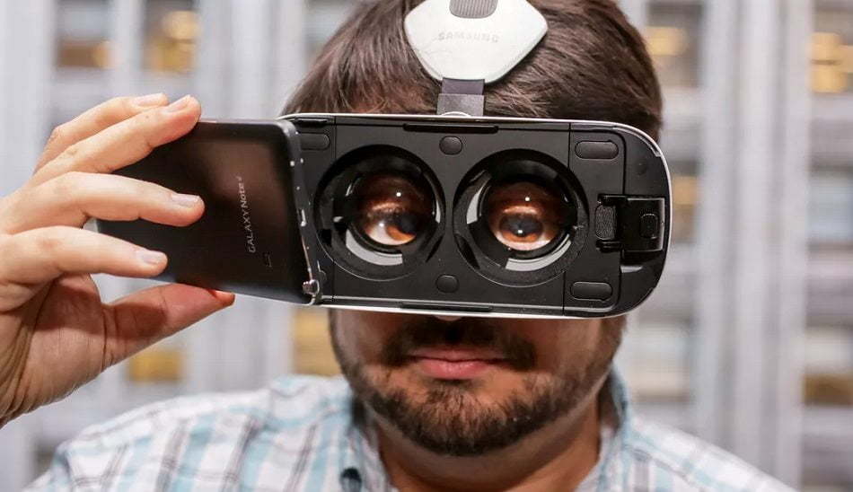 virtual reality / واقعیت مجازی در دهه اخیر