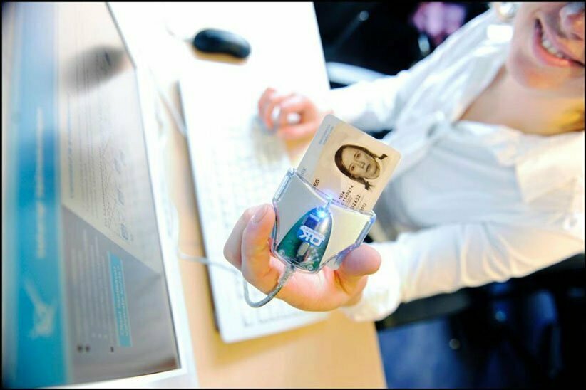 سامانه رای گیری الکترونیکی