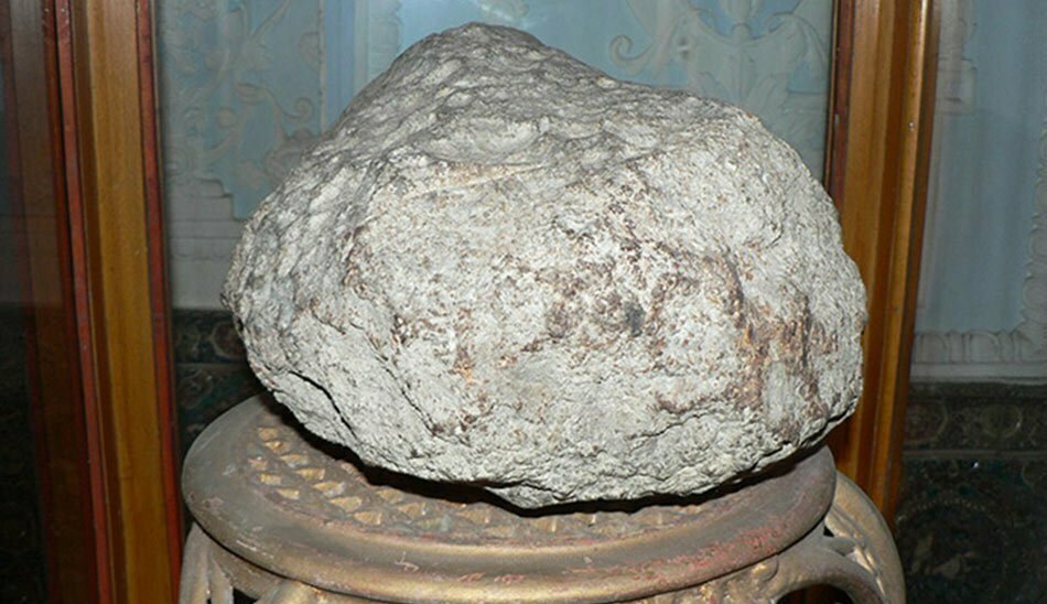 برخورد شهاب سنگ ایران / برخورد شهاب سنگ با زمین روز چهارشنبه