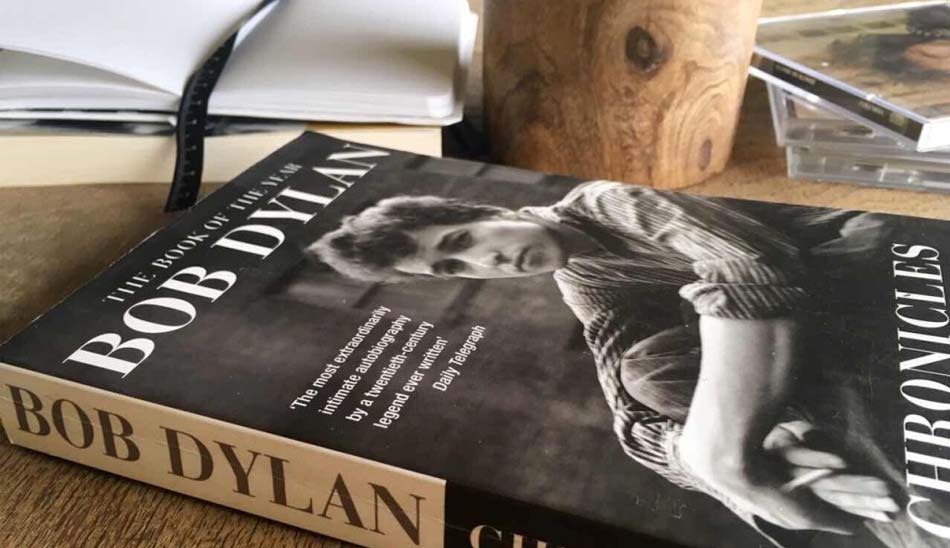 bob-dylan/ بهترین کتاب های بیوگرافی