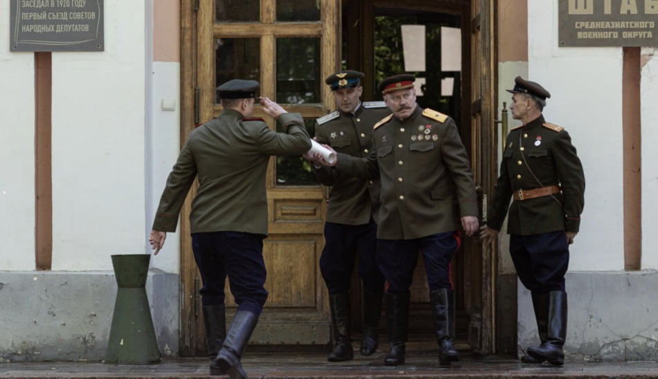 تریلر فیلم Kalashnikov