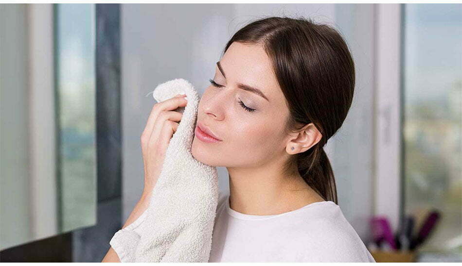 خاصیت گلاب برای پوست / خواص گلاب برای جوش صورت