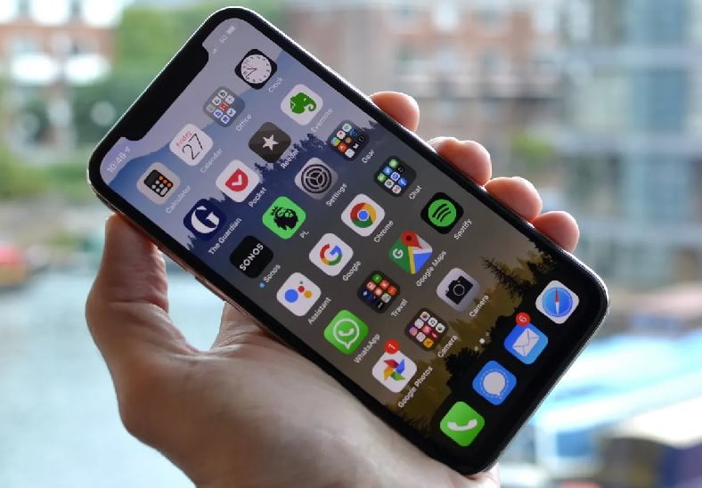 سامسونگ گلکسی نوت 20 در مقابل Iphone 11 Pro