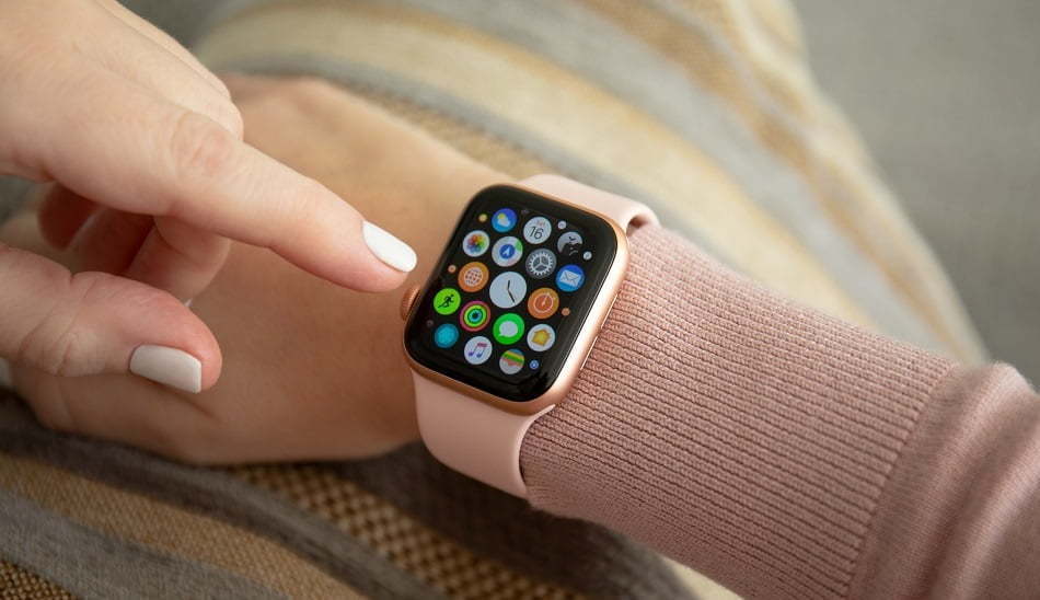 Apple Watch 6 vs. Samsung Galaxy Watch 3 / مقایسه سامسونگ گلکسی واچ 3 و اپل واچ 6