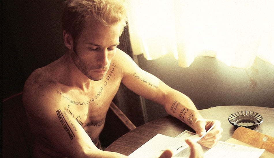 شرح فيلم memento