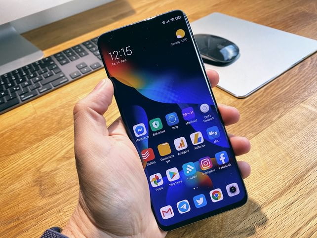 مقایسه Galaxy s20 Ultra و Xiaomi Mi 10 Pro