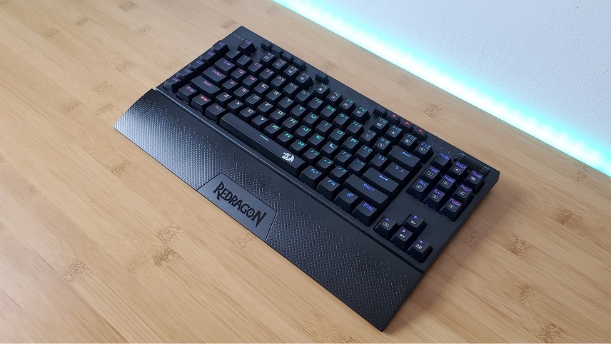 بهترین کیبوردهای بی سیم 2021 - رددراگون کی596 ویشنو (Redragon K596 Vishnu)