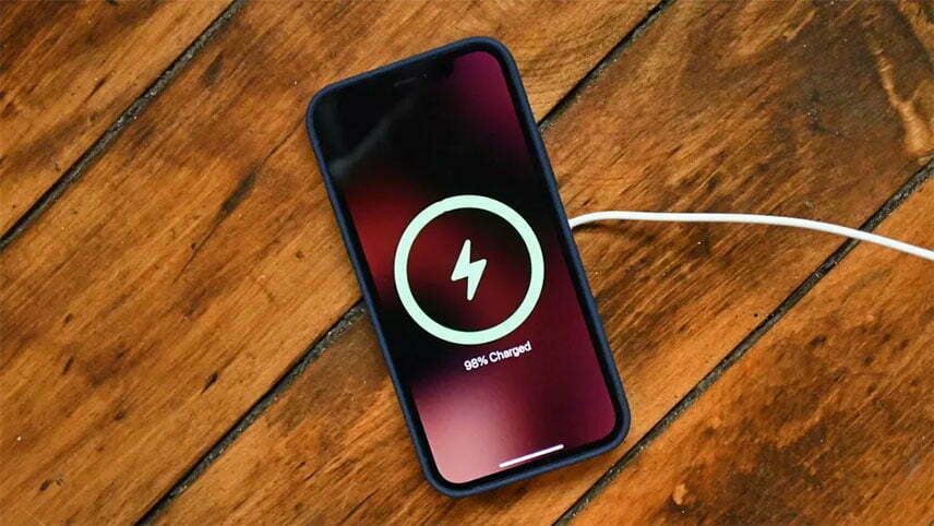 مقایسه دوربین آیفون 12 با آیفون 12 مینی/iPhone-12-vs-iPhone-12-mini.4