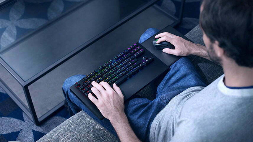 برترین کیبوردهای وایرلس ۲۰۲۱ - کیبورد بی سیم ریزر تورنت وان (Razer Turret One)