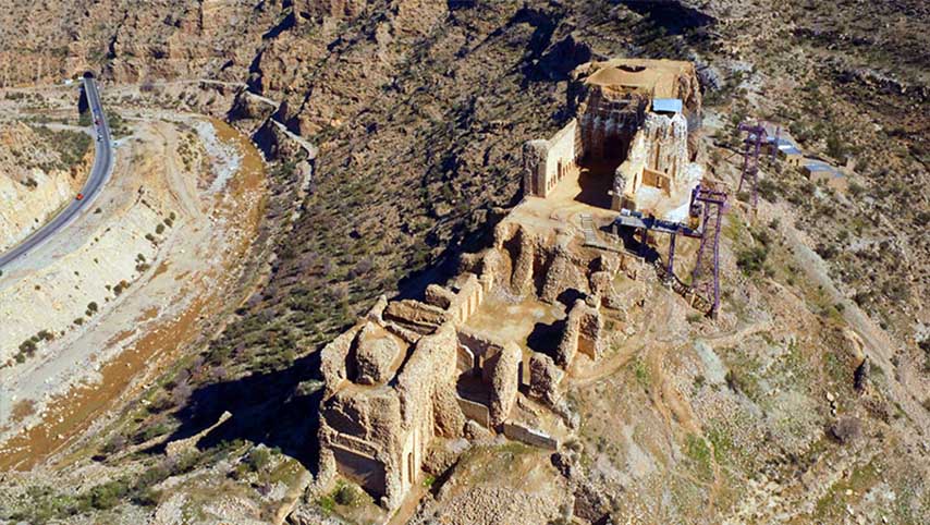 قلعه دختر / قلعه های معروف ایران