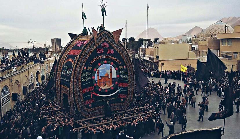 آداب و رسوم محرم در ایران / نخل گردانی