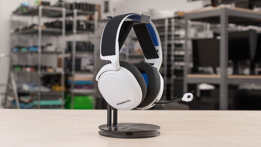 بهترین هدست بازی با موبایل - SteelSeries Arctis 7P