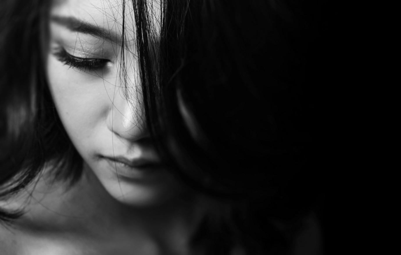 پس زمینه سیاه از انواع پس زمینه عکاسی