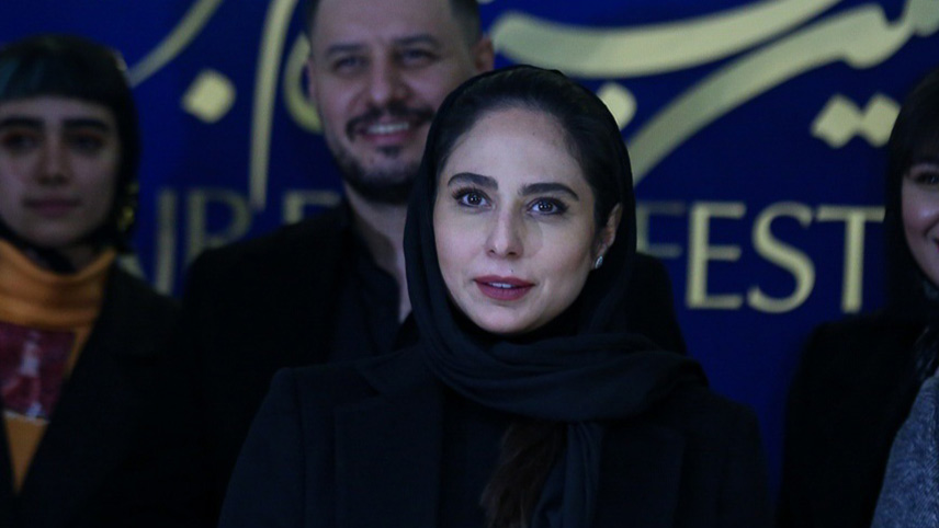 بازیگران فیلم سینمایی مرد بازنده - رعنا آزادی ور در نقش سمیه