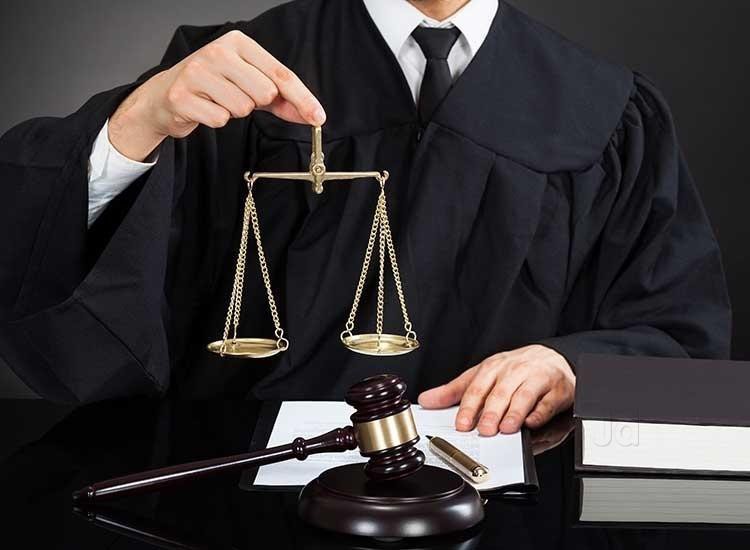 هزینه وکیل اداره کار چقدر است؟