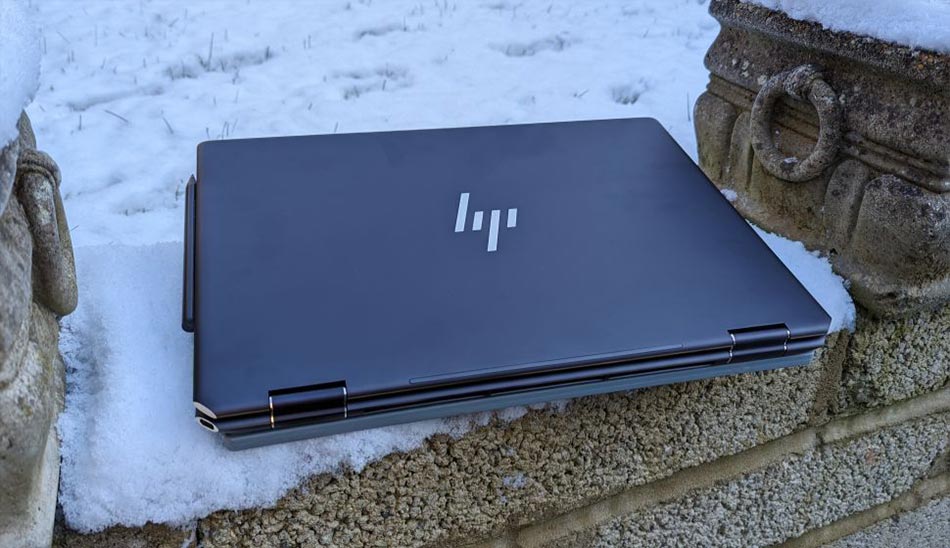 15. لپ تاپ اچ پی 2022 با رم ۱۶ HP Spectre x360 16