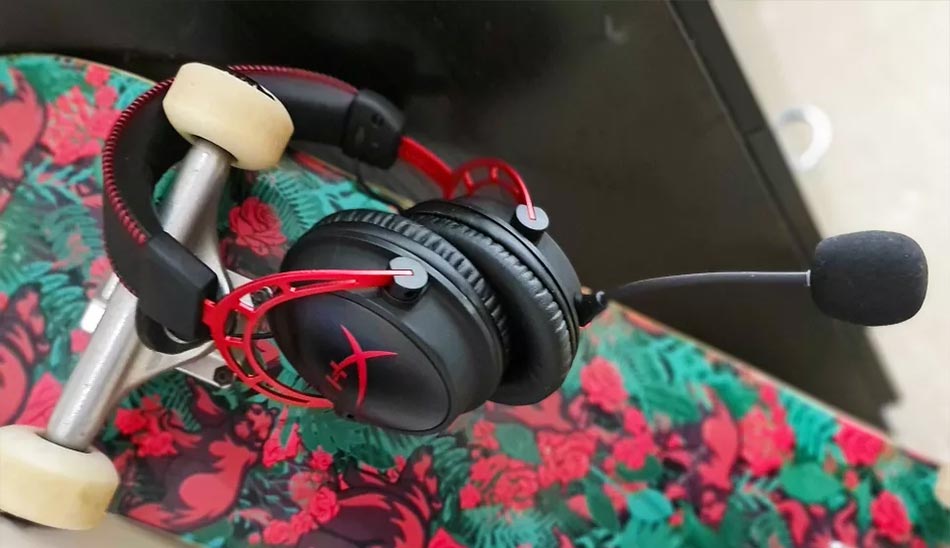 2- هدست HyperX Cloud Alpha Wireless | لیست برترین هدفون های مخصوص بازی جدید